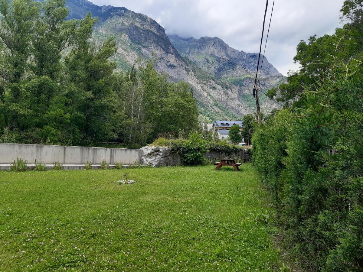 Casa Marcos Apartman Benasque Kültér fotó